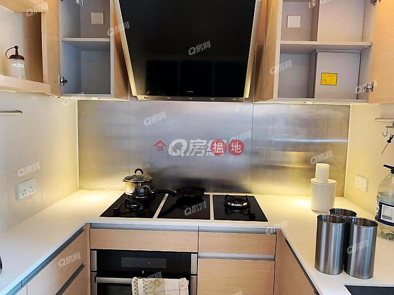 Property Search Hong Kong | OneDay | Residential | Rental Listings SOHO 189 | 3 bedroom Low Floor Flat for Rent