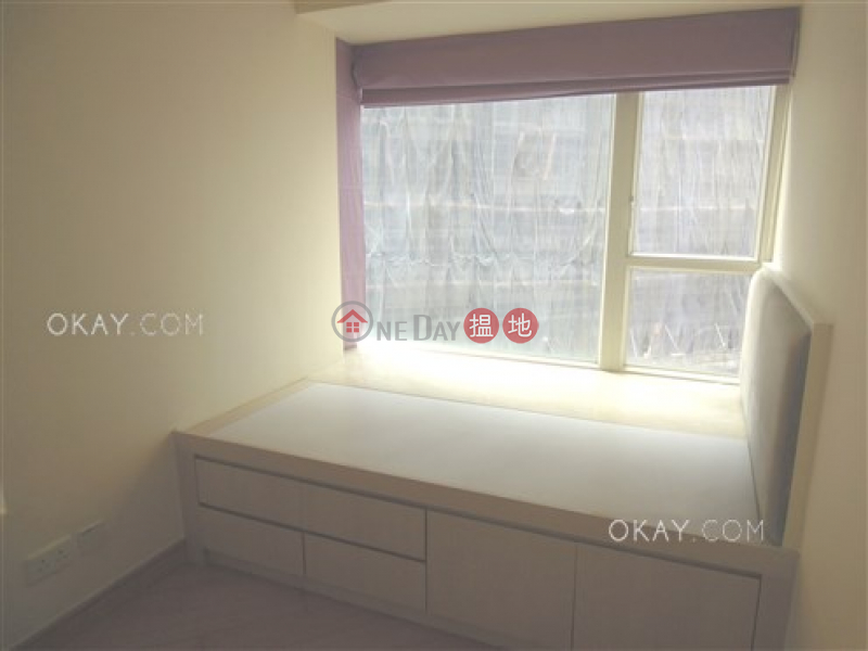 Tasteful 2 bedroom in Mid-levels West | Rental | The Icon 干德道38號The ICON Rental Listings