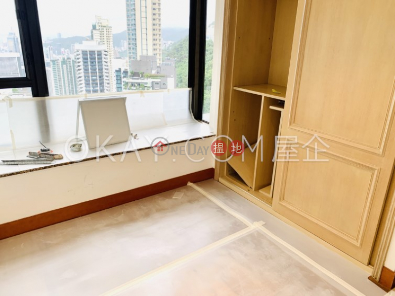 Gorgeous 3 bedroom on high floor with harbour views | For Sale | Tavistock II 騰皇居 II Sales Listings