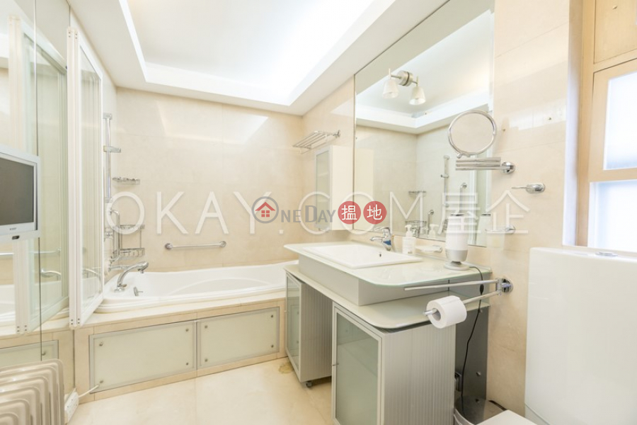 Efficient 3 bed on high floor with balcony & parking | For Sale | 8A Old Peak Road | Central District, Hong Kong, Sales | HK$ 110M