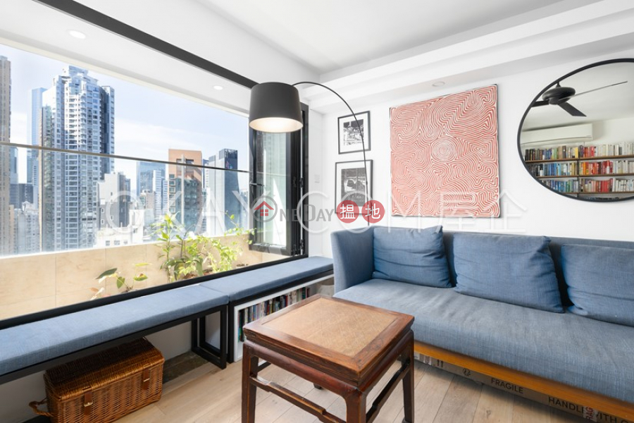 Efficient 2 bedroom with balcony & parking | For Sale | Block A Grandview Tower 慧景臺A座 Sales Listings
