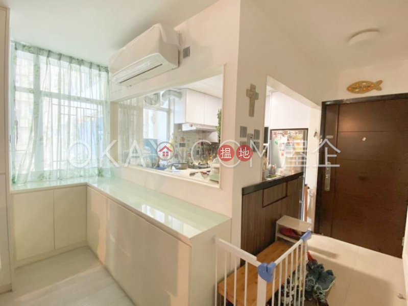 HK$ 13.7M | Block 9 Yee Cheung Mansion Sites C Lei King Wan | Eastern District, Elegant 3 bedroom in Quarry Bay | For Sale