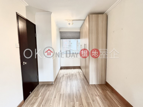 Charming 2 bedroom in Mid-levels West | Rental | Green Field Court 雅景大廈 _0