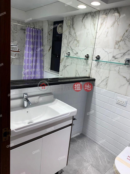 HK$ 27,000/ month, Primrose Court | Western District | Primrose Court | 2 bedroom High Floor Flat for Rent