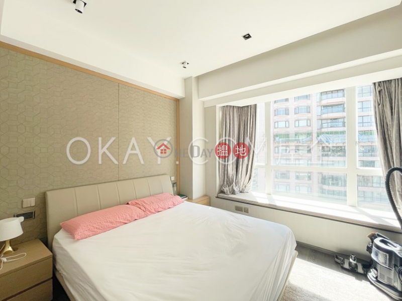 HK$ 38M | St Louis Mansion Central District Stylish 2 bedroom on high floor with rooftop & parking | For Sale