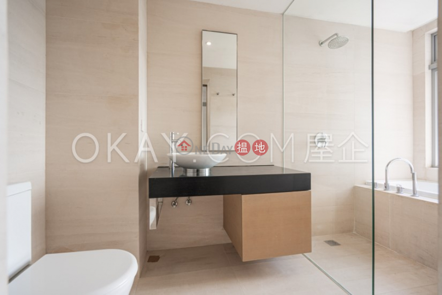 Rare 4 bedroom on high floor with balcony & parking | Rental | Block A-B Carmina Place 嘉名苑 A-B座 Rental Listings