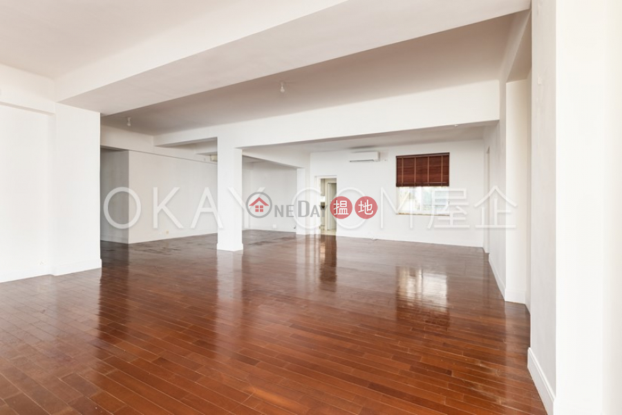 HK$ 150,000/ month | Block A Repulse Bay Mansions | Southern District Lovely 3 bedroom with sea views, balcony | Rental