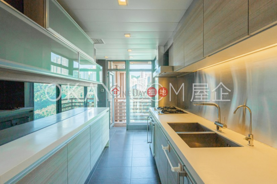 HK$ 49.8M | Broadwood Twelve, Wan Chai District, Luxurious 3 bedroom with racecourse views & balcony | For Sale