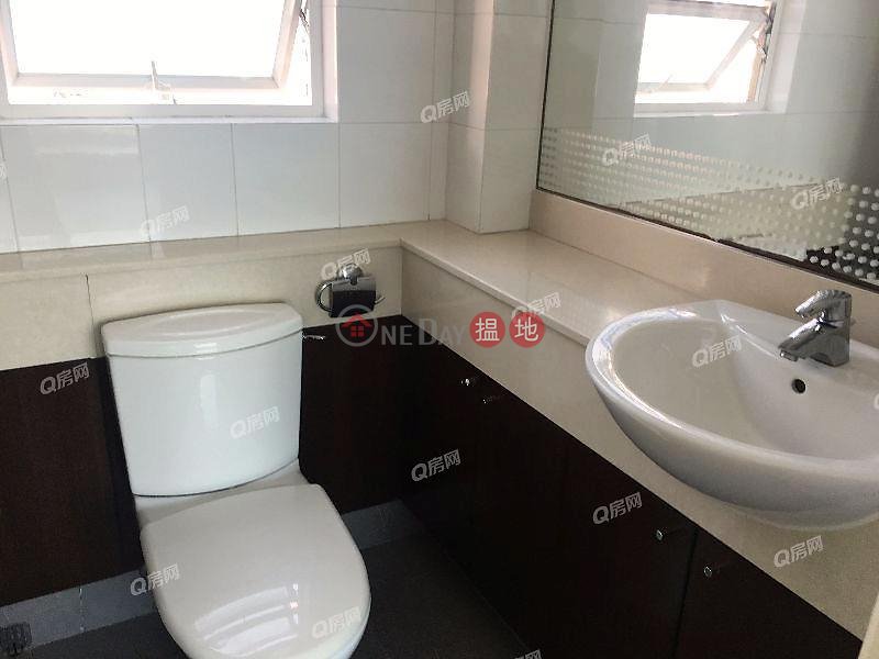 HK$ 38,000/ month, Reading Place | Western District | Reading Place | 3 bedroom High Floor Flat for Rent