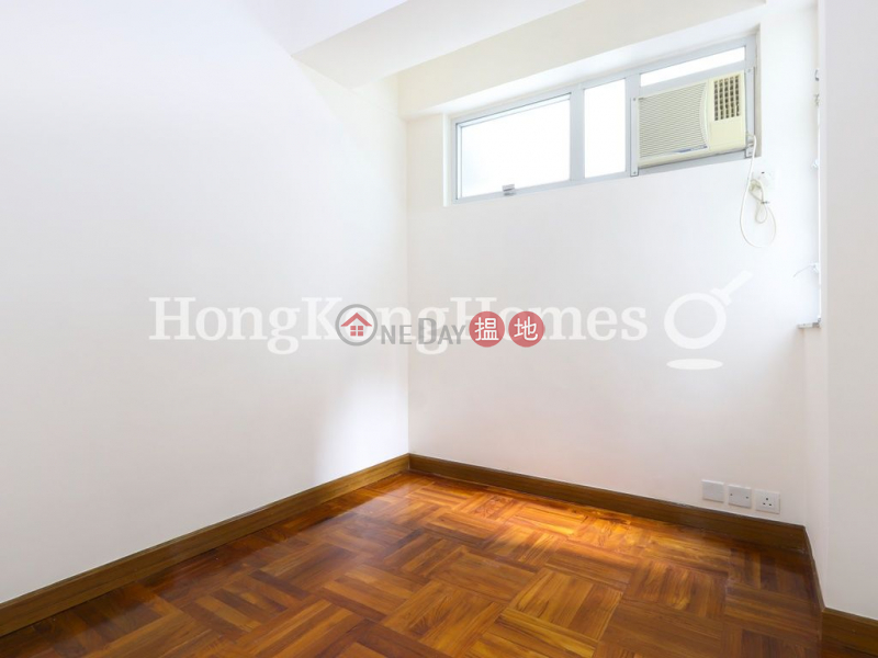 Property Search Hong Kong | OneDay | Residential, Rental Listings | 3 Bedroom Family Unit for Rent at 28-30 Village Road