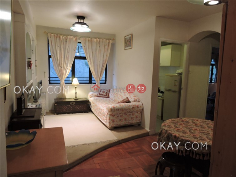 Stylish 2 bedroom with rooftop | For Sale | Fullview Villa 豐榮苑 Sales Listings
