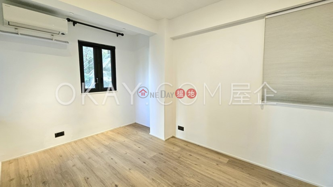 HK$ 65,800/ month Bellevue Heights, Wan Chai District | Stylish 3 bedroom with balcony & parking | Rental