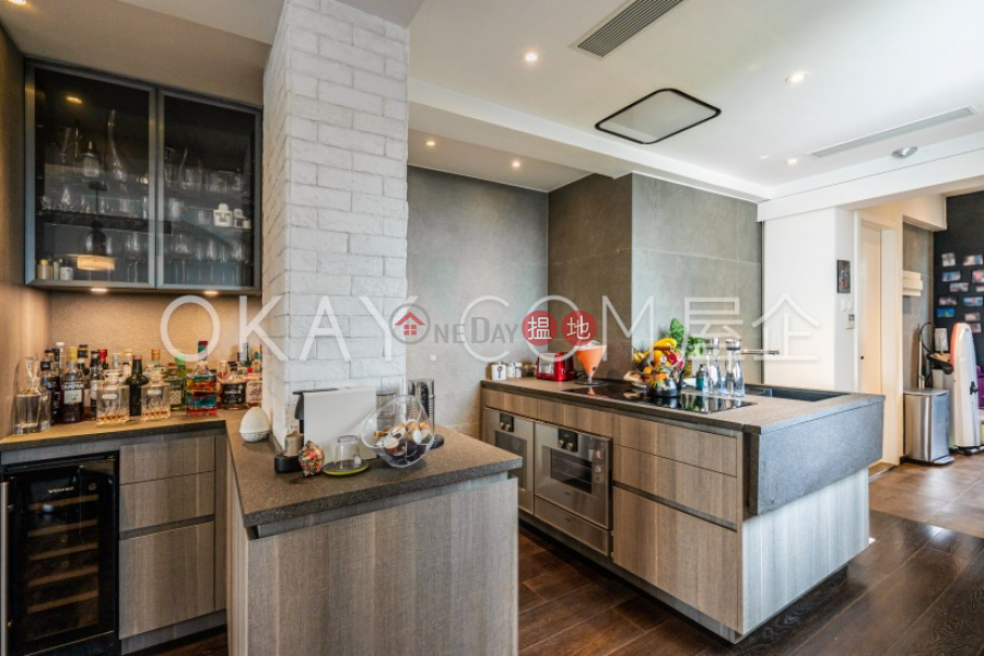 Property Search Hong Kong | OneDay | Residential, Sales Listings, Luxurious 3 bed on high floor with rooftop & parking | For Sale