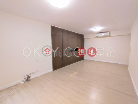 Nicely kept 3 bedroom in Mid-levels West | For Sale | Blessings Garden 殷樺花園 _0