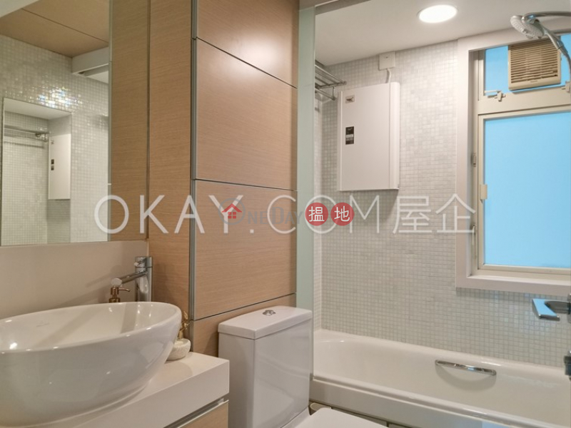 HK$ 39,000/ month Centrestage | Central District | Elegant 3 bedroom with balcony | Rental