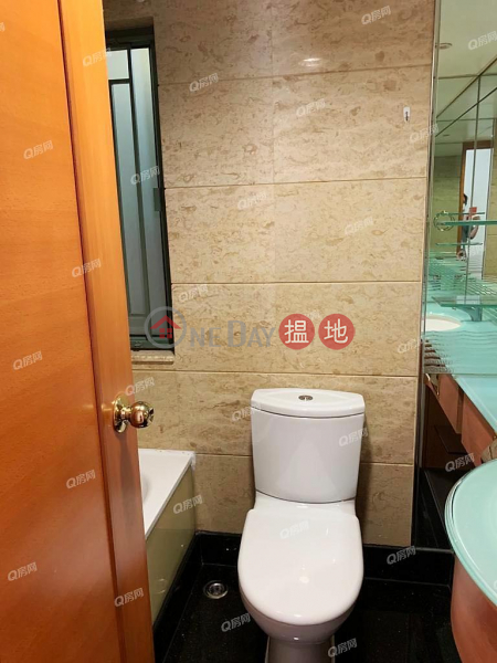 Tower 7 Island Resort | 3 bedroom High Floor Flat for Rent 28 Siu Sai Wan Road | Chai Wan District | Hong Kong Rental, HK$ 24,000/ month