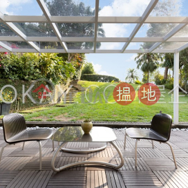 Nicely kept house with rooftop & balcony | For Sale