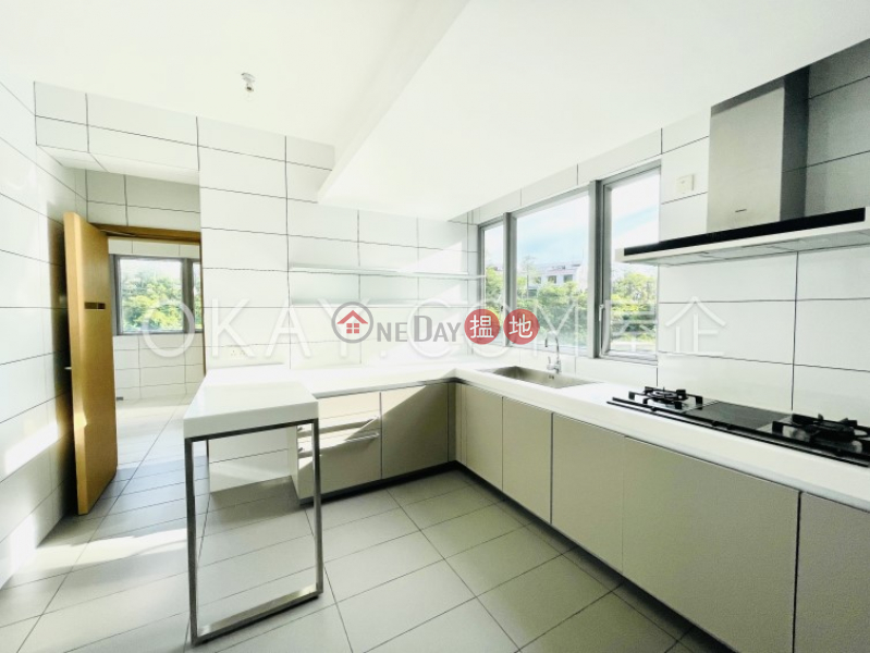 Gorgeous 4 bedroom with balcony & parking | Rental | Block A-B Carmina Place 嘉名苑 A-B座 Rental Listings