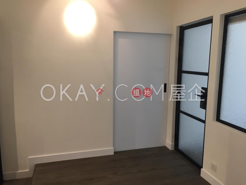 HK$ 30,000/ month, 345 Queen\'s Road West | Western District | Lovely 2 bedroom with terrace | Rental