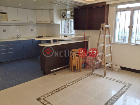 Prime Location, best deal, Wing Cheung Court 穎章大廈 | Western District (E80276)_0