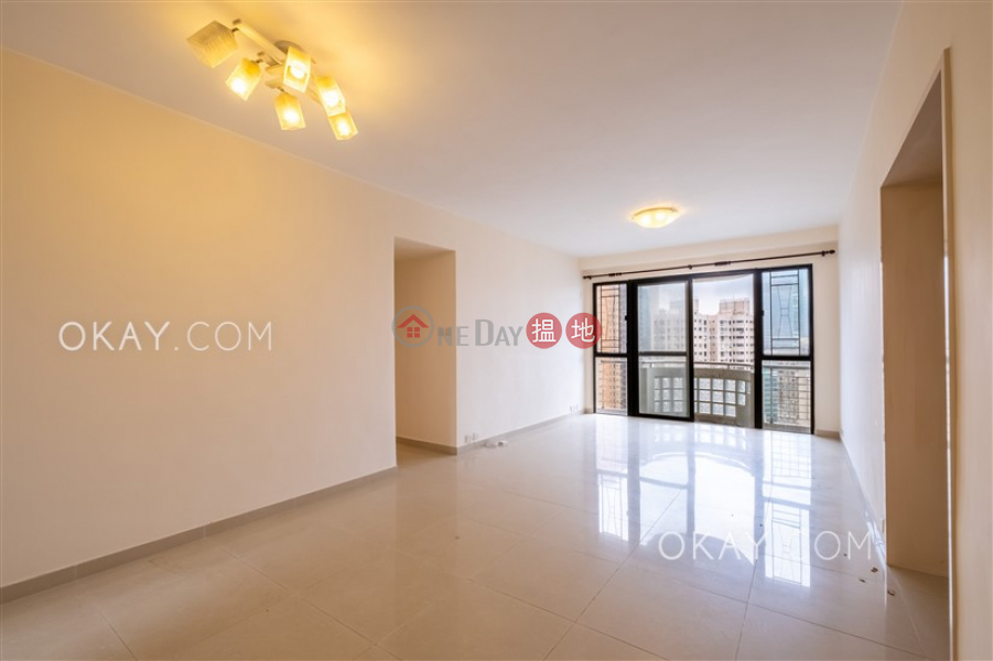 Lovely 3 bedroom with balcony & parking | For Sale | Beverly Hill 比華利山 Sales Listings