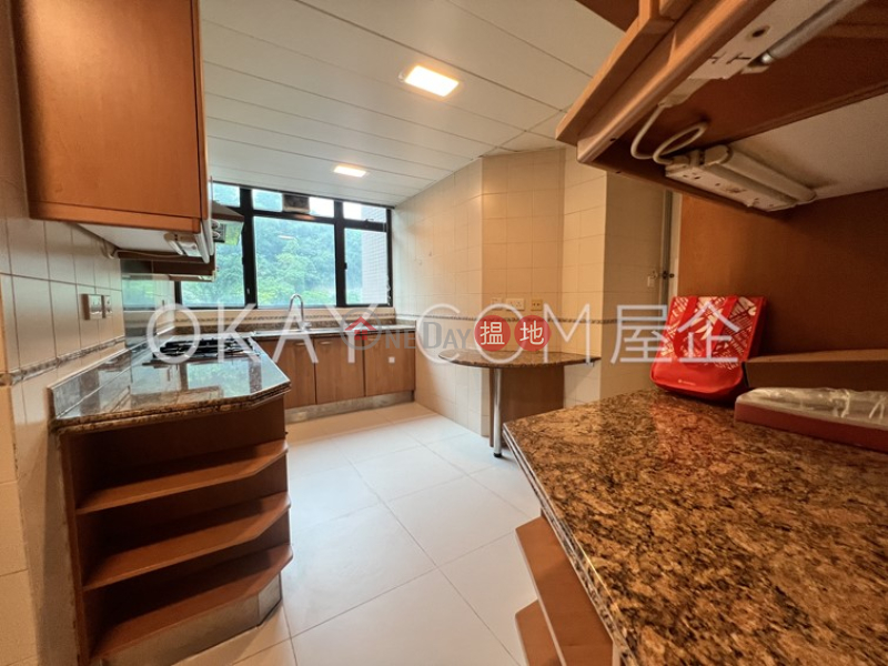 Gorgeous 3 bedroom with parking | For Sale | Fairlane Tower 寶雲山莊 Sales Listings