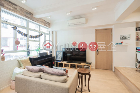 Charming 3 bedroom in Mid-levels West | Rental | Minerva House 文華大廈 _0
