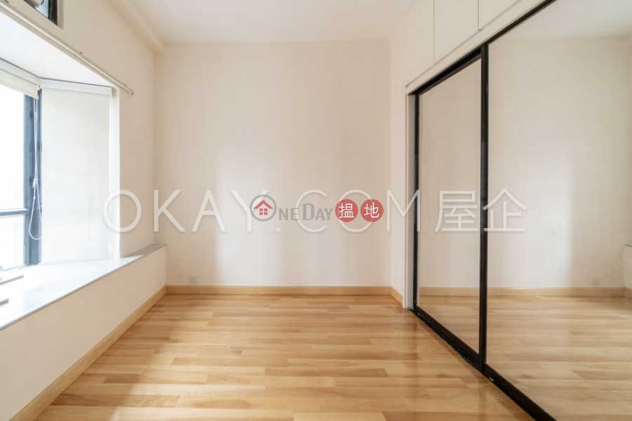 Elegant 3 bedroom on high floor with balcony & parking | Rental | Beverly Hill 比華利山 Rental Listings