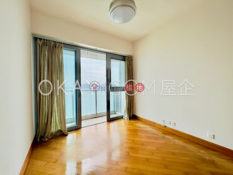 HK$ 17M | Phase 4 Bel-Air On The Peak Residence Bel-Air Southern District | Lovely 2 bedroom on high floor with sea views & balcony | For Sale