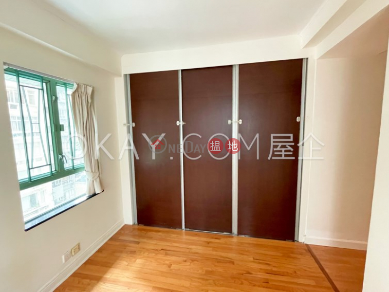 HK$ 33,000/ month, Goldwin Heights | Western District | Nicely kept 3 bedroom in Mid-levels West | Rental