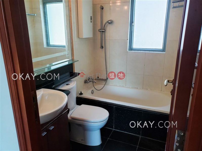 Luxurious 3 bedroom in Mid-levels West | For Sale | 2 Park Road 柏道2號 Sales Listings