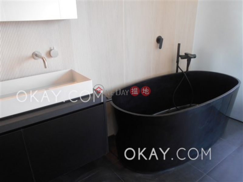 HK$ 62,000/ month Best View Court, Central District Beautiful 3 bedroom with balcony & parking | Rental