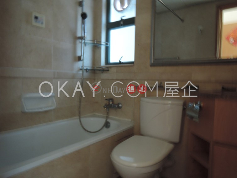 Intimate 3 bedroom on high floor | For Sale | Bayview Park 灣景園 Sales Listings