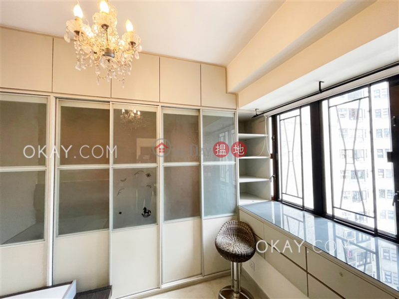 HK$ 25,000/ month, Fortress Metro Tower, Eastern District, Unique 2 bedroom in Fortress Hill | Rental