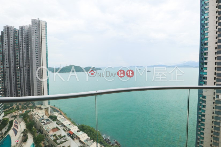 Unique 3 bedroom with balcony | Rental, Phase 6 Residence Bel-Air 貝沙灣6期 Rental Listings | Southern District (OKAY-R103032)