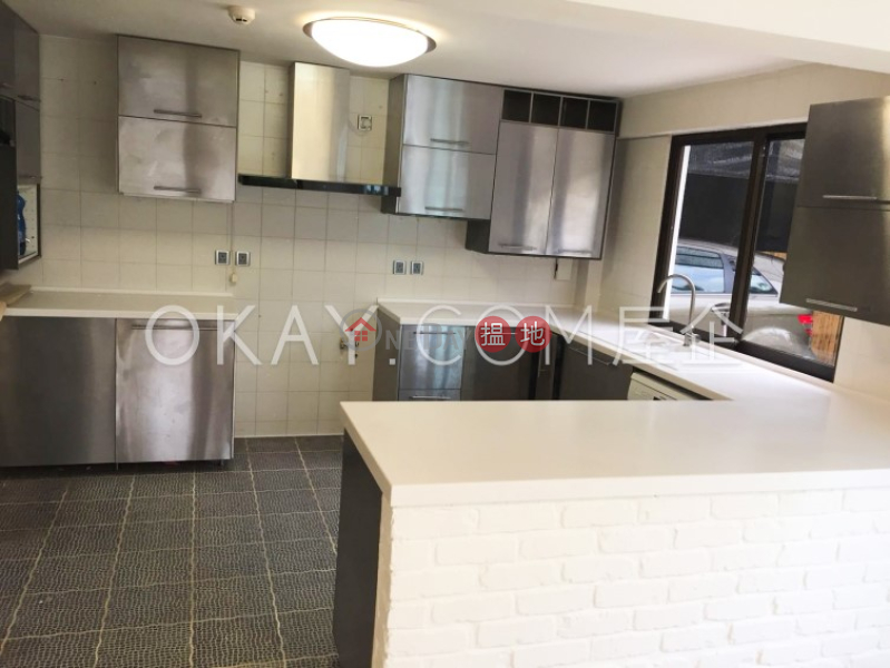Luxurious house with sea views, rooftop & terrace | Rental | Tai Wan Tsuen 大環村 Rental Listings