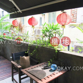 Practical with terrace in Sheung Wan | Rental