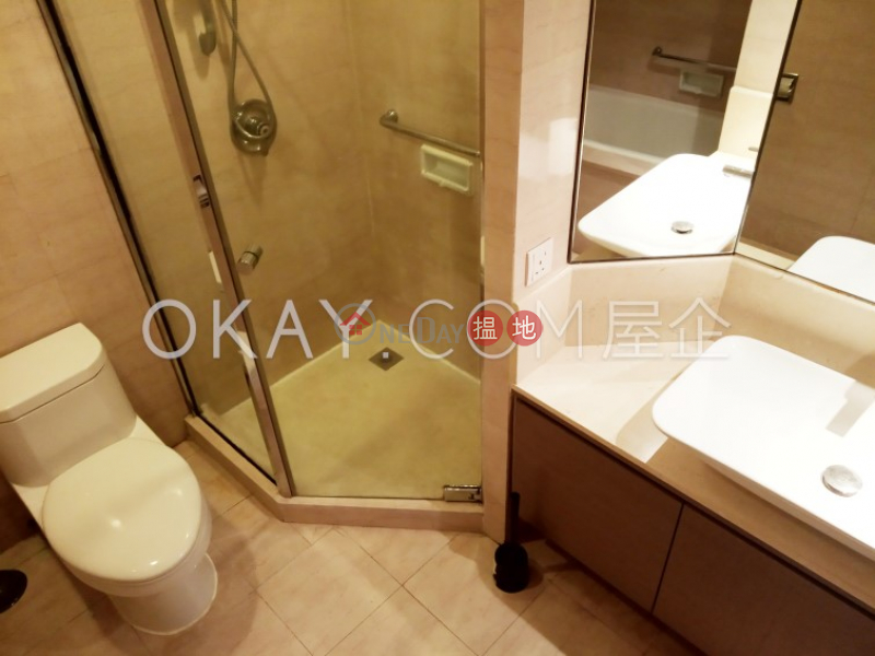 HK$ 30M, Convention Plaza Apartments Wan Chai District Lovely 1 bedroom on high floor | For Sale