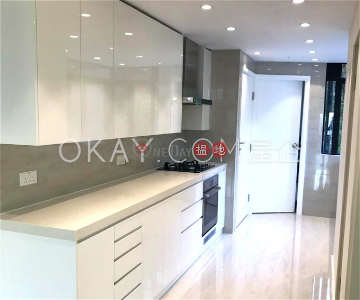 HK$ 31M | Tower 3 37 Repulse Bay Road, Southern District | Rare 2 bedroom with parking | For Sale