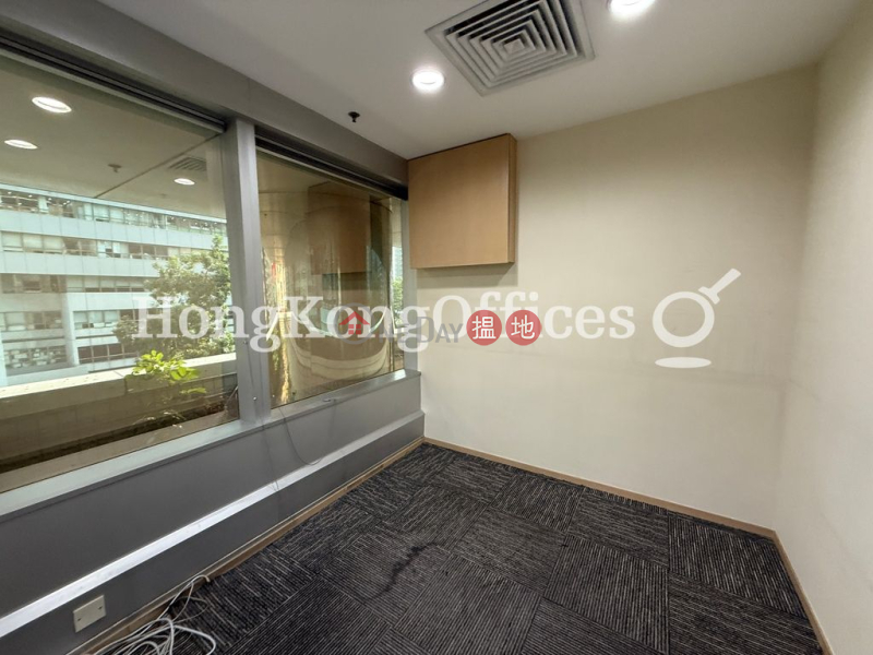 HK$ 92,260/ 月中國海外大廈灣仔區-中國海外大廈寫字樓租單位出租