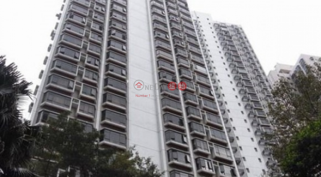 3 Bedroom Family Apartment/Flat for Sale in Mid Levels | Tycoon Court 麗豪閣 Sales Listings