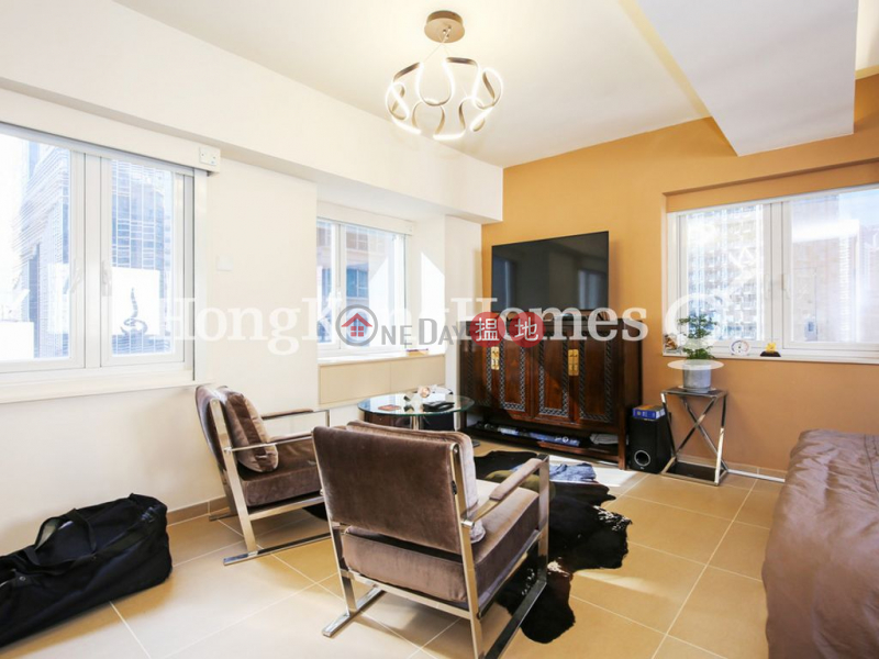 Studio Unit for Rent at Silvervale Mansion | 18 Cross Street | Wan Chai District | Hong Kong Rental, HK$ 20,000/ month
