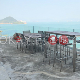 Unique penthouse with sea views & rooftop | Rental | Tung Fat Building 同發大樓 _0