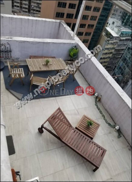 Rear huge flat roof, Hung Yip Building 鴻業大廈 Rental Listings | Wan Chai District (A068799)