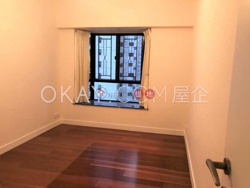 Lovely 3 bedroom on high floor with balcony & parking | For Sale | Yukon Court 殷豪閣 Sales Listings