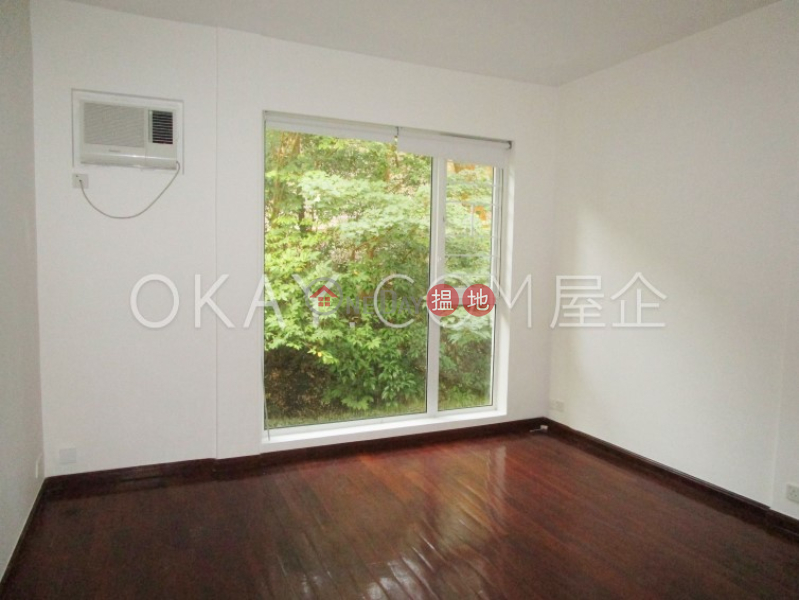 HK$ 55,000/ month | 98 Repulse Bay Road, Southern District Unique 3 bedroom on high floor with parking | Rental