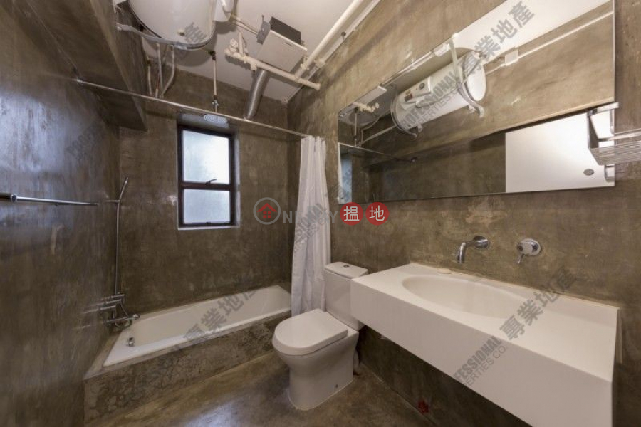 OTB Building Middle Office / Commercial Property | Rental Listings | HK$ 168,000/ month