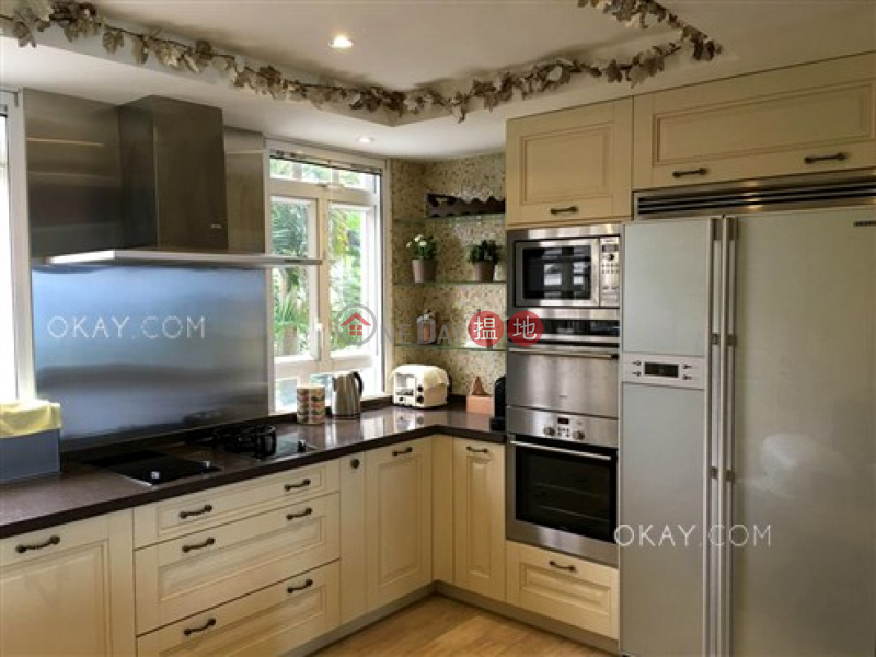 Stylish 2 bedroom with sea views & parking | For Sale | Block 6 Casa Bella 銀海山莊 6座 Sales Listings