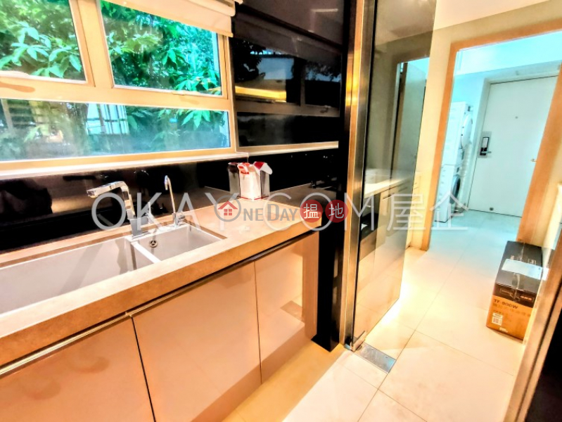 HK$ 86M, May Tower 1, Central District, Stylish 3 bedroom with balcony | For Sale
