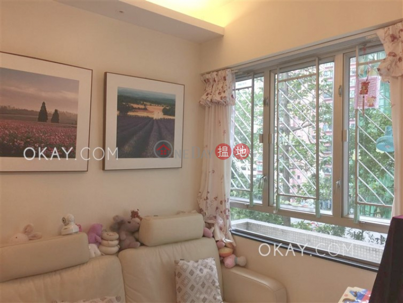 Unique 3 bedroom in Mid-levels West | Rental | Floral Tower 福熙苑 Rental Listings